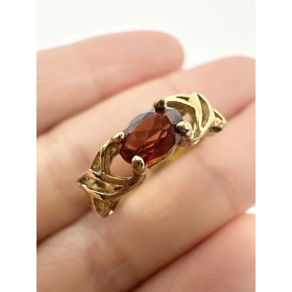 925 Sterling Silver Gold Vermeil Garnet Ring Size 4.5